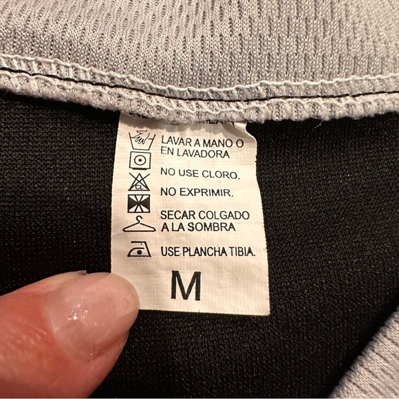 Las Vegas Raiders Nation Silver & Black for Life Jersey Black Mesh Youth Sz M - Picture 3 of 6